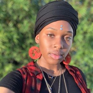 Meet your Posher, Jaida